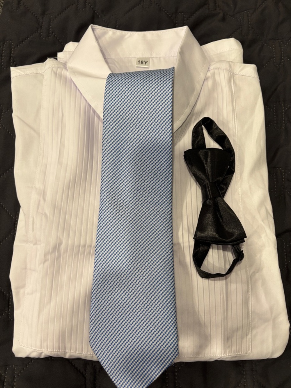 Love this Tuxedo shirt and tie set👔
